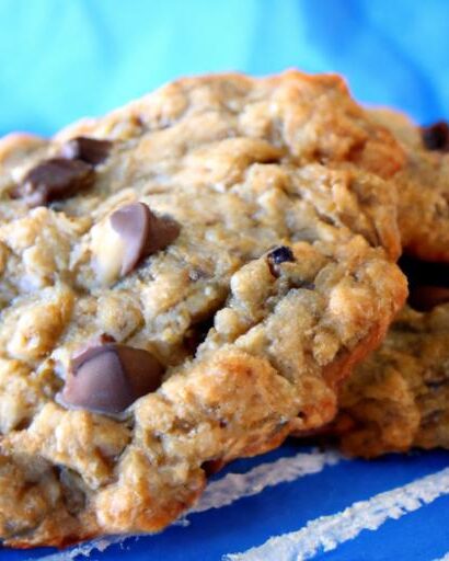 Irresistible Vegan Oatmeal Chocolate Chip Cookie Recipe