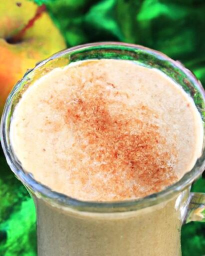 Awaken Your Senses with a Zesty Apple Cinnamon Smoothie