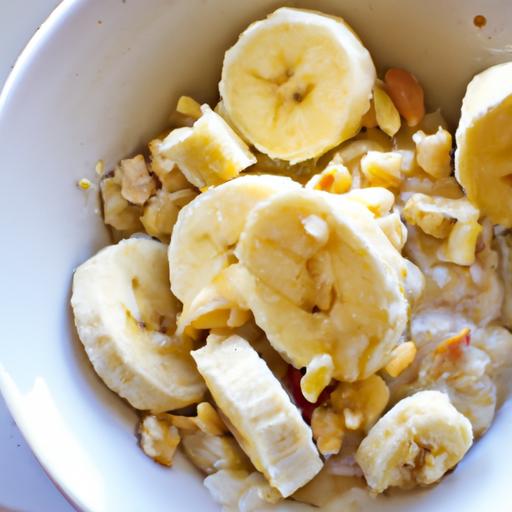 Bananas and Cream Oatmeal: A Creamy Twist on breakfast Bliss