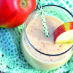 Spice Up Your Day with a Refreshing Apple Cinnamon Smoothie