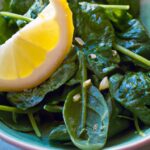Zesty Spinach Side Salad with Refreshing Lemon Dressing