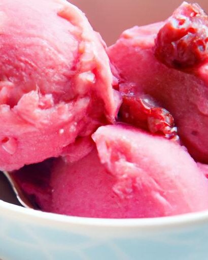 Delightful Raspberry Sorbet: A Refreshing Homemade Treat