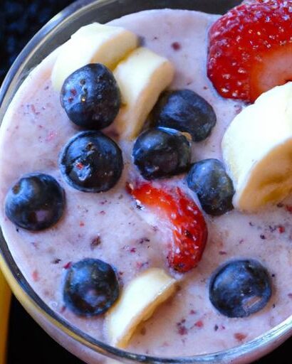 Berry Bliss: The Perfect Strawberry Blueberry Banana Smoothie