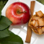 Unlock Autumn Flavors with a Cozy Cinnamon Apple Crisp